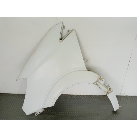 PARAFANGO ANTERIORE SINISTRO MERCEDES-BENZ van Sprinter 2009>2013 usato