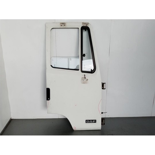 RIGHT FRONT DOOR  DAF AE used