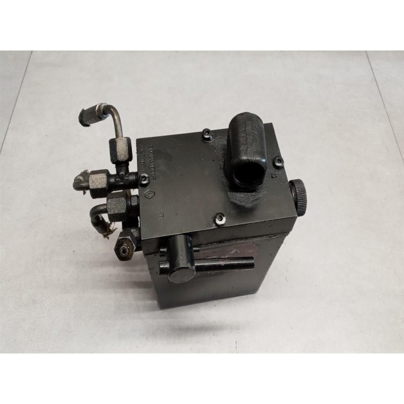 RENAULT truck CAB LIFT PUMP  RENAULT truck Magnum 2001>2010 used