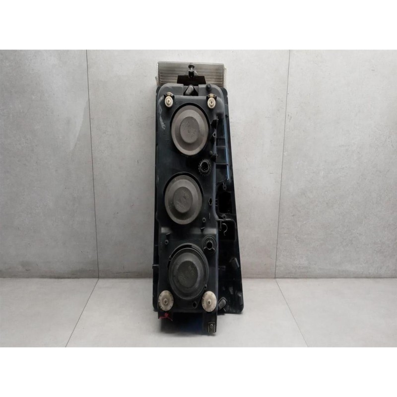 RENAULT truck FARO ANTERIORE SINISTRO RENAULT truck Magnum 2001>2010 usato