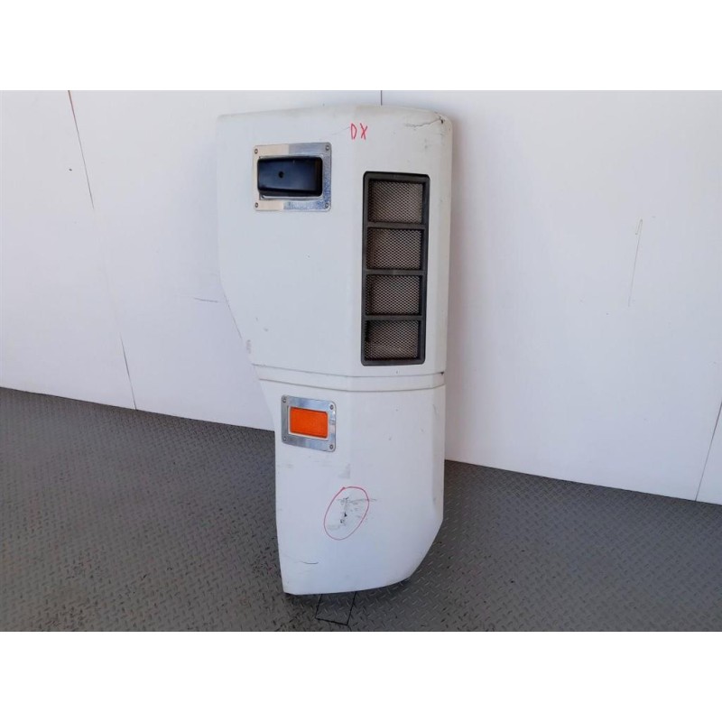 RENAULT truck CANTONALE PARAURTI ANT DX RENAULT truck Magnum 2001>2010 usato