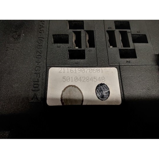 FUSE BOX RENAULT truck Magnum 2001>2010 used