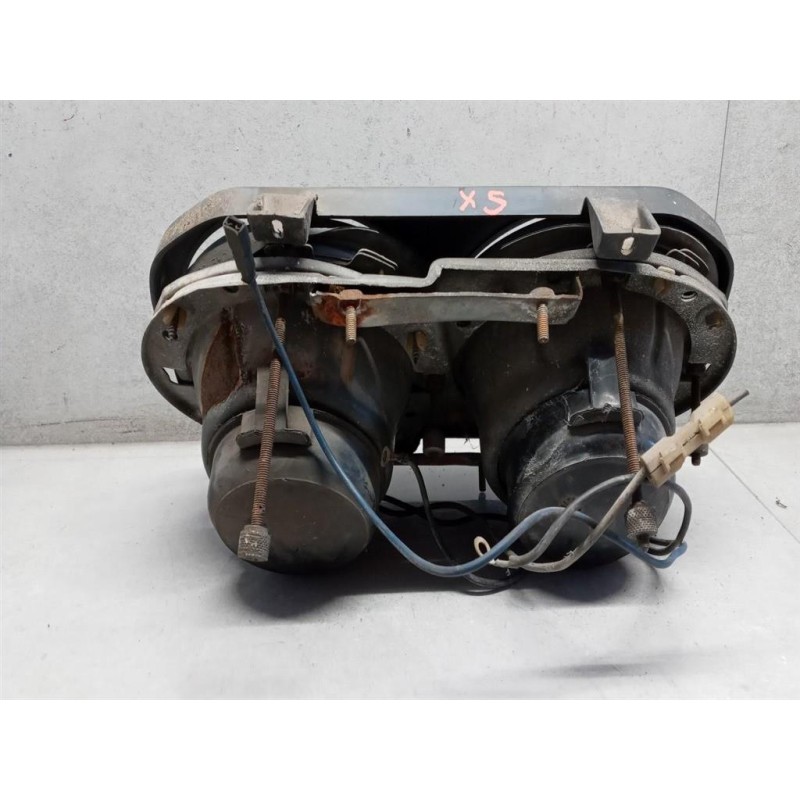 LANCIA FARO ANTERIORE SINISTRO LANCIA BetaCoupeSpiderHPE usato