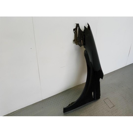 PARAFANGO ANTERIORE SINISTRO FIAT Idea 2005>2013 usato