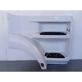 RIGHT FRONT MUDGUARD...