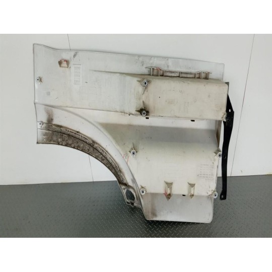 PARAFANGO ANTERIORE SINISTRO MERCEDES-BENZ truck Actros euro 6 2014>2021 usato