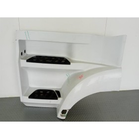 LEFT FRONT MUDGUARD...