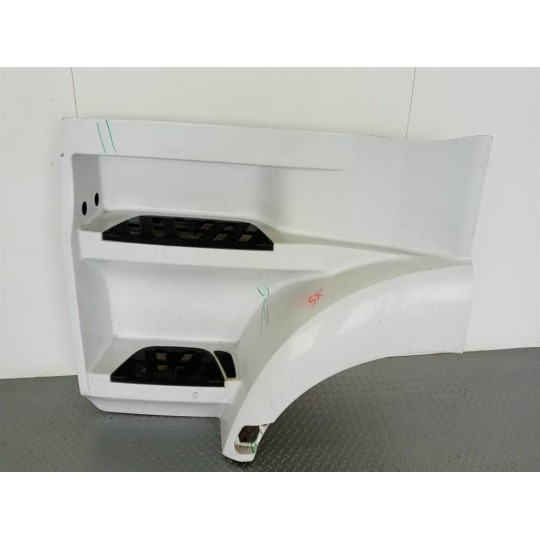 LEFT FRONT MUDGUARD  MERCEDES-BENZ truck Actros euro 6 2014>2021 used
