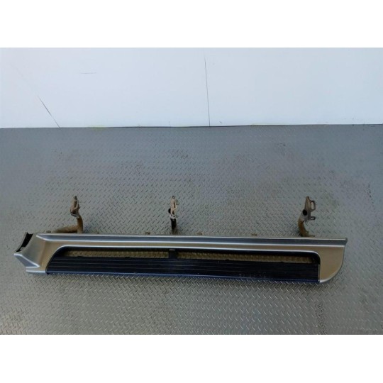 PEDANA SALITA A/DX MITSUBISHI Pajero Sport 1999> usato