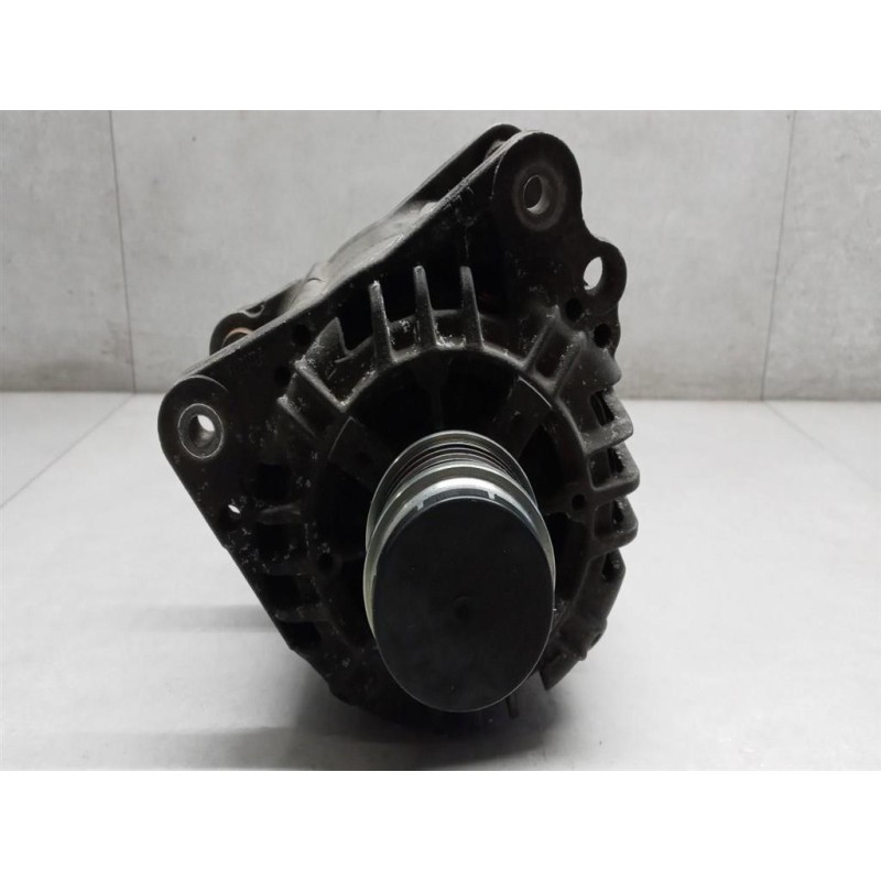 AUDI ALTERNATORE AUDI A4 2000>2004 usato