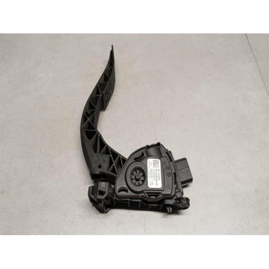 ELETRONIC THROTTLE PEDAL  AUDI A4 2011>2015 used