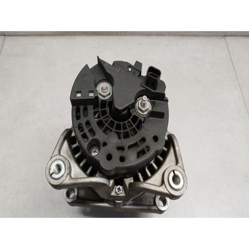 OPEL ALTERNATORE OPEL Astra H 2007>2010 usato