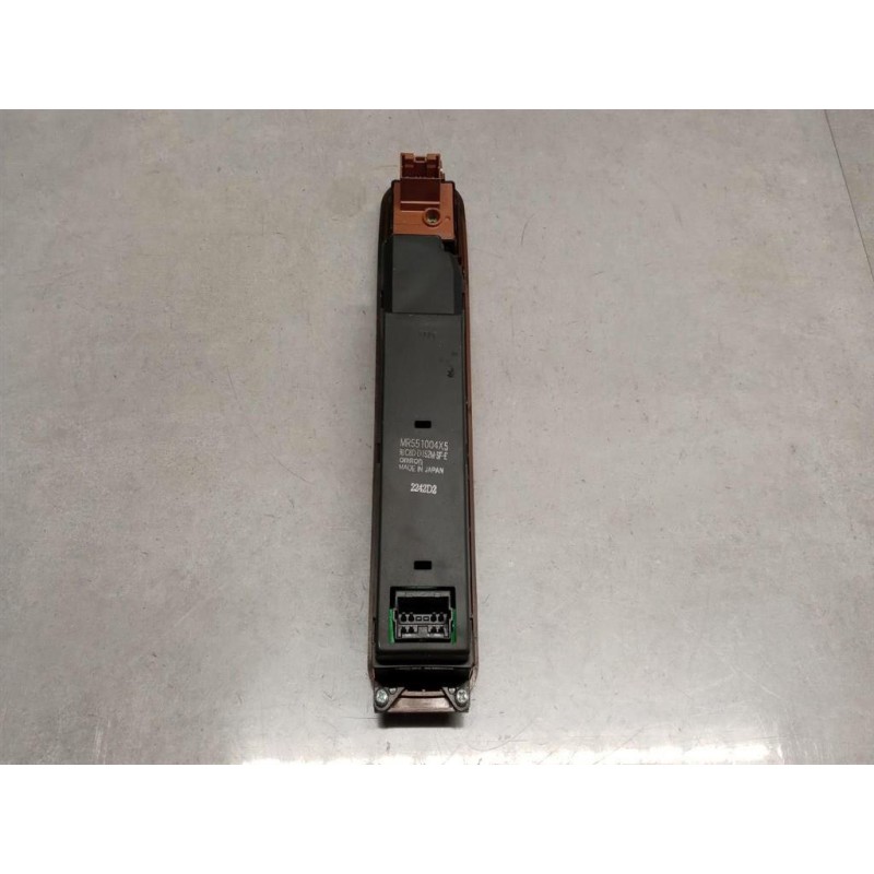 MITSUBISHI INTERRUTTORI E PULSANTI ALZAVETRI MITSUBISHI Pajero Sport 1999> usato