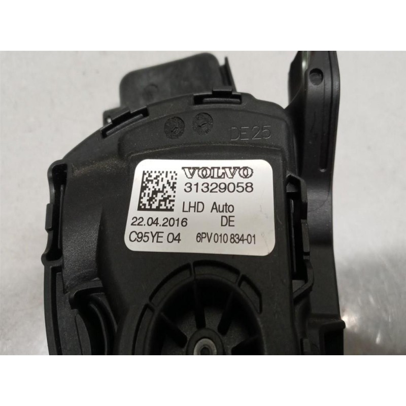 VOLVO ELETRONIC THROTTLE PEDAL  VOLVO S60 2013>2018 used