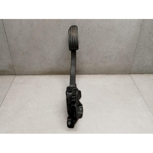 ELETRONIC THROTTLE PEDAL  VOLVO S60 2013>2018 used