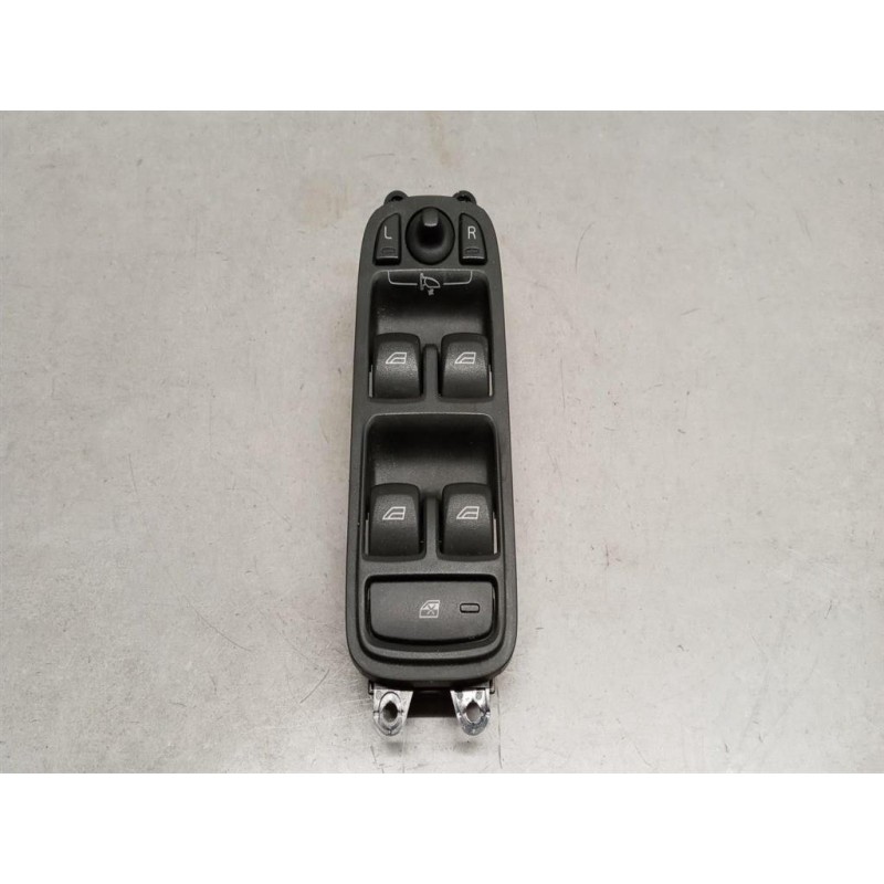 VOLVO INTERRUTTORI E PULSANTI ALZAVETRI VOLVO S60 2013>2018 usato