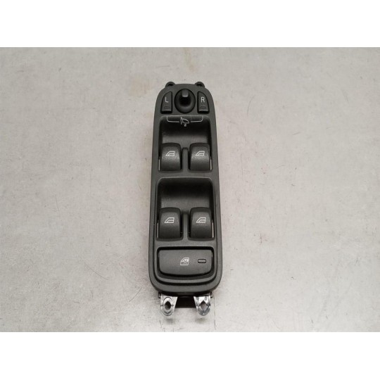 INTERRUTTORI E PULSANTI ALZAVETRI VOLVO S60 2013>2018 usato