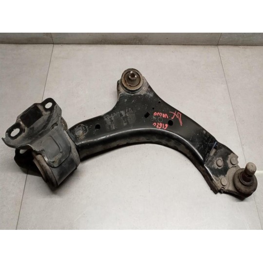 BRACCIO OSCILLANTE ANTERIORE INFERIORE DESTRO VOLVO S60 2013>2018 usato
