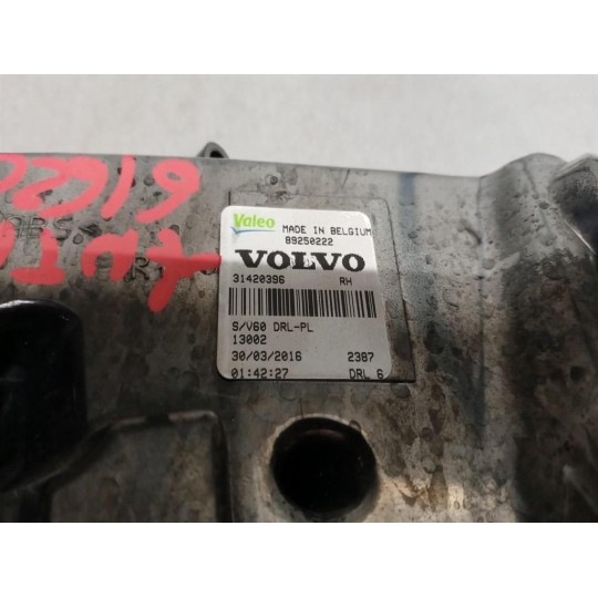 RIGHT HEADLIGHT LED LAMP  VOLVO S60 2013>2018 used