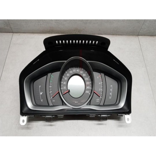 QUADRO STRUMENTI VOLVO S60 2013>2018 usato