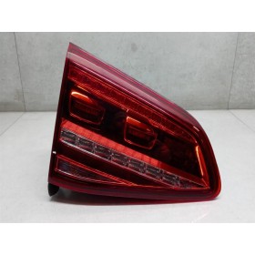 LEFT REAR LEF LIGHT ON BACK...