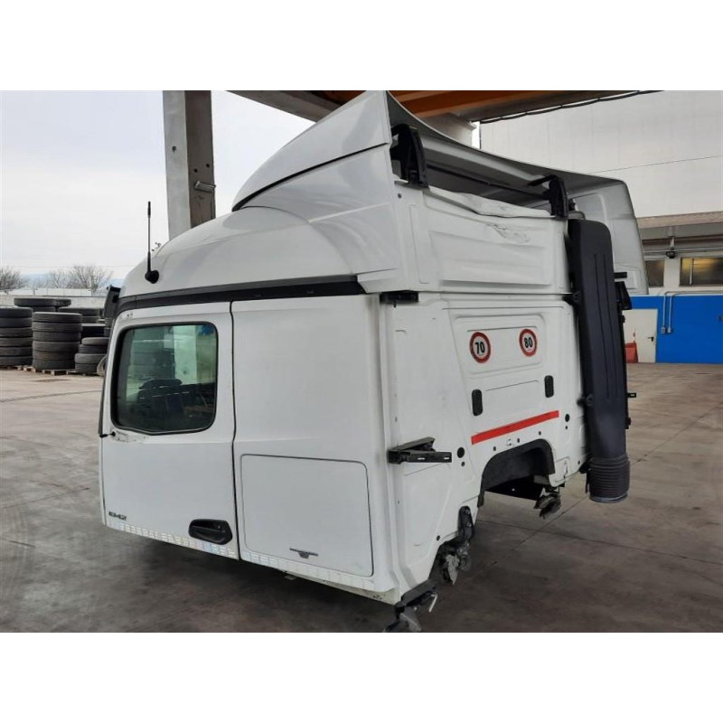 MERCEDES-BENZ truck CABINA MERCEDES-BENZ truck Actros euro 6 2014>2021 usato