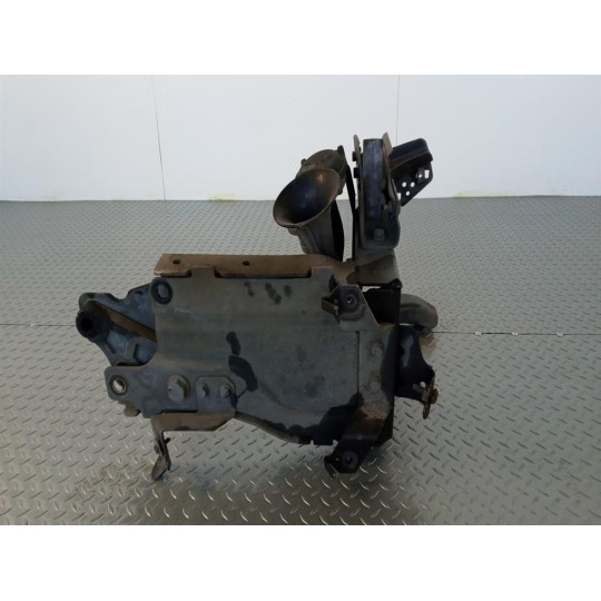 SUPPORTO PEDANA SX MERCEDES-BENZ truck Actros euro 6 2014>2021 usato