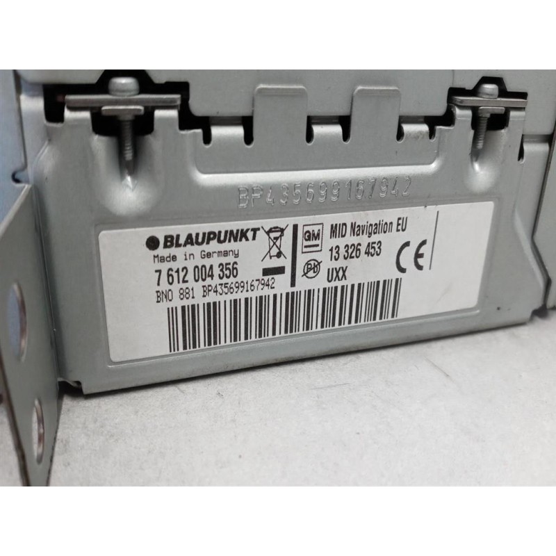 OPEL CARICATORE CD OPEL Insignia 2009>2012 usato