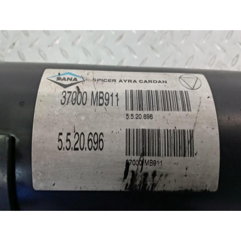 NISSAN truck ALBERO TRASMISSIONE POSTERIORE NISSAN truck Cabstar 2006> usato