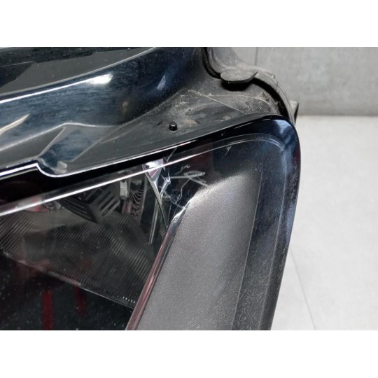 FARO ANTERIORE SINISTRO AUDI A4 2011>2015 usato