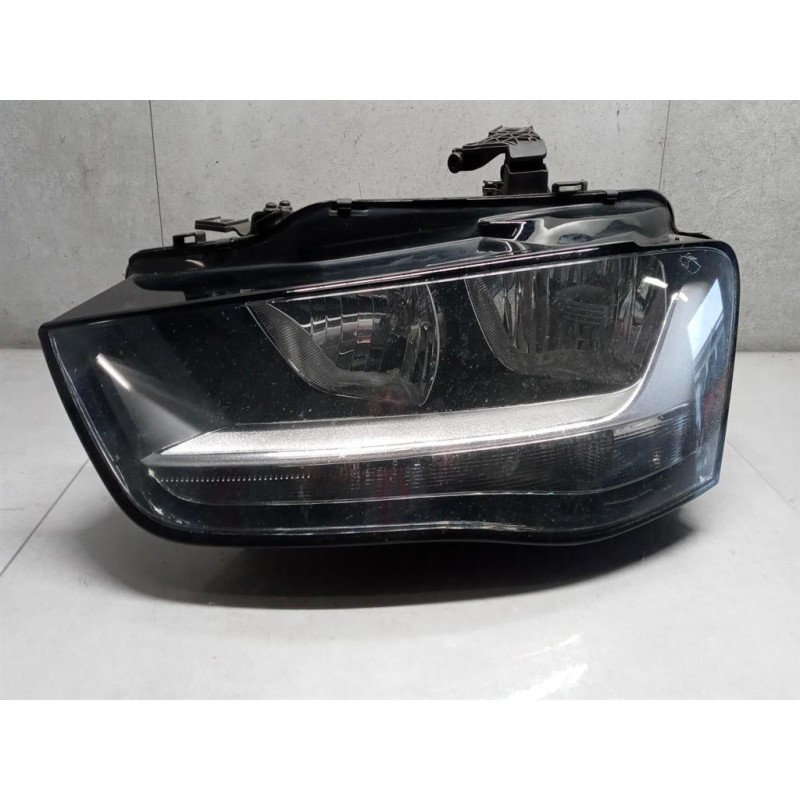 AUDI FRONT LEFT FLASHLIGHT  AUDI A4 2011>2015 used