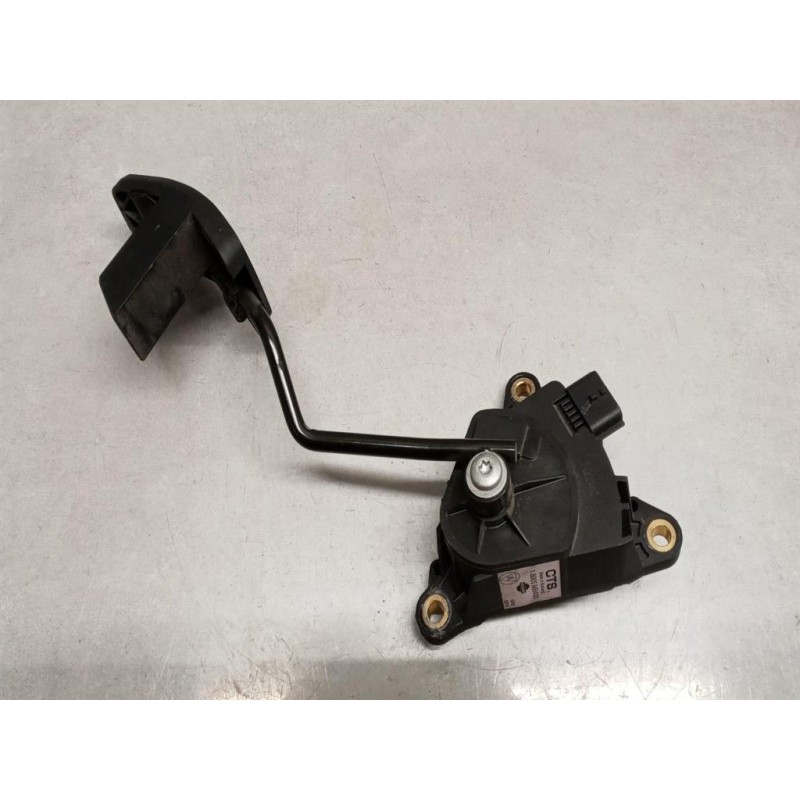 NISSAN truck ELETRONIC THROTTLE PEDAL  NISSAN truck Cabstar 2006> used