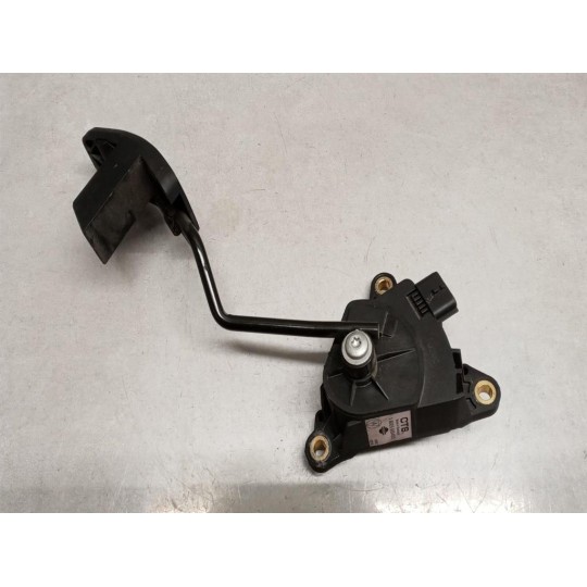 ELETRONIC THROTTLE PEDAL  NISSAN truck Cabstar 2006> used