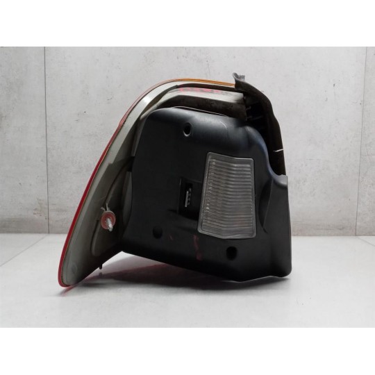 FARO POST ESTERNO LED DESTRO BMW Serie 3 (E46) 2001>2005 usato