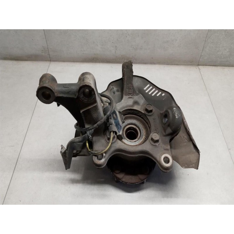 TOYOTA MONTANTE COMPLETO DESTRO TOYOTA Auris 2007>2010 usato