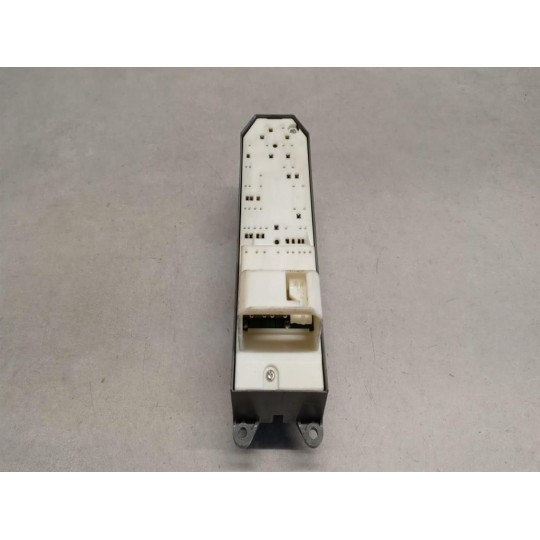 VARIOUS SWITCHES AND BUTTONS A
 TOYOTA Auris 2007>2010 used