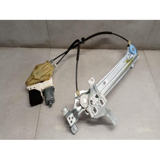 ALZA VETRI POSTERIORI DESTRO RENAULT Megane 2014>2016 usato