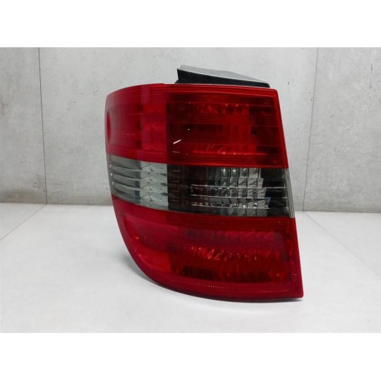 FARO POSTERIORE ESTERNO SINISTRO MERCEDES-BENZ Classe B (W245) 2008>2011 usato