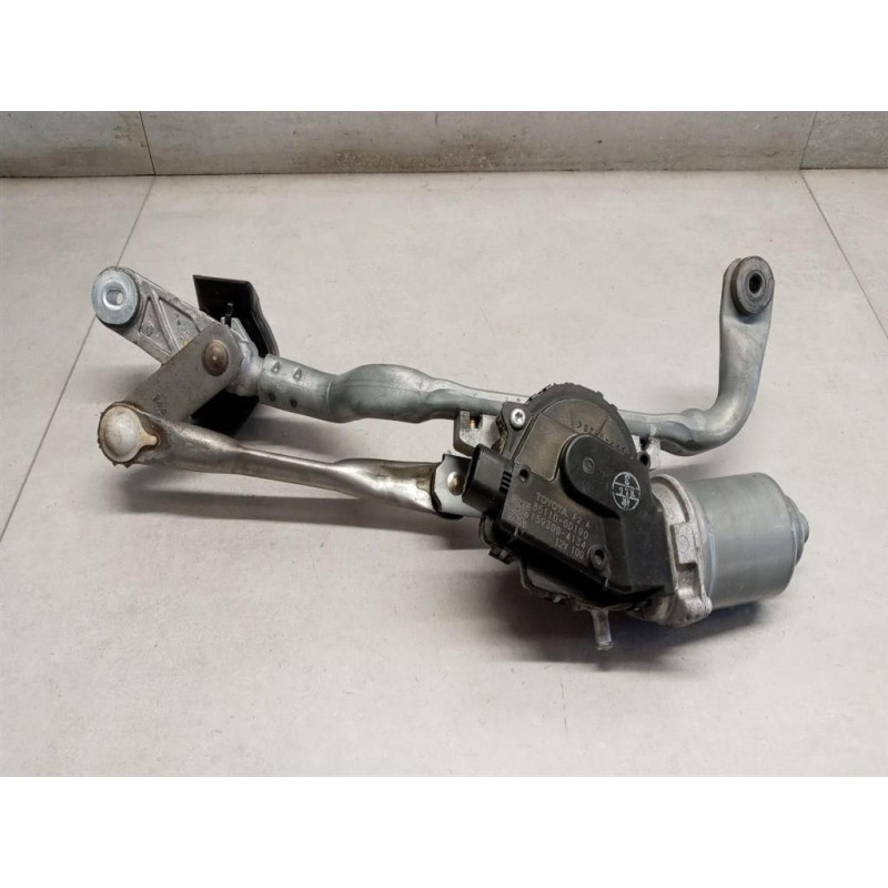 TOYOTA windshield wiper motor TOYOTA Yaris 2011>2014 used