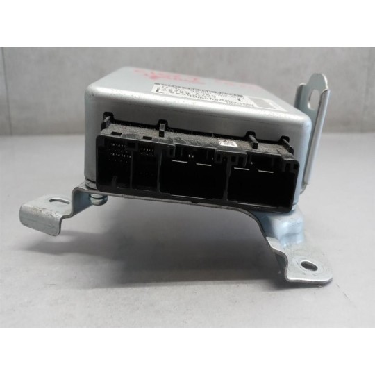 VARIOUS CONTROL UNITS  TOYOTA Yaris 2011>2014 used