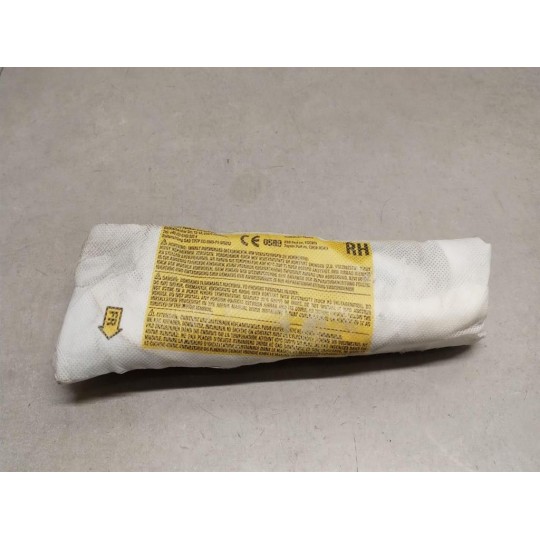 AIR BAG LATERALE DESTRO TOYOTA Yaris 2011>2014 usato