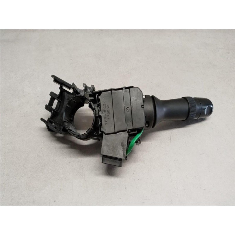 TOYOTA DEVIOLUCI TOYOTA Yaris 2011>2014 usato