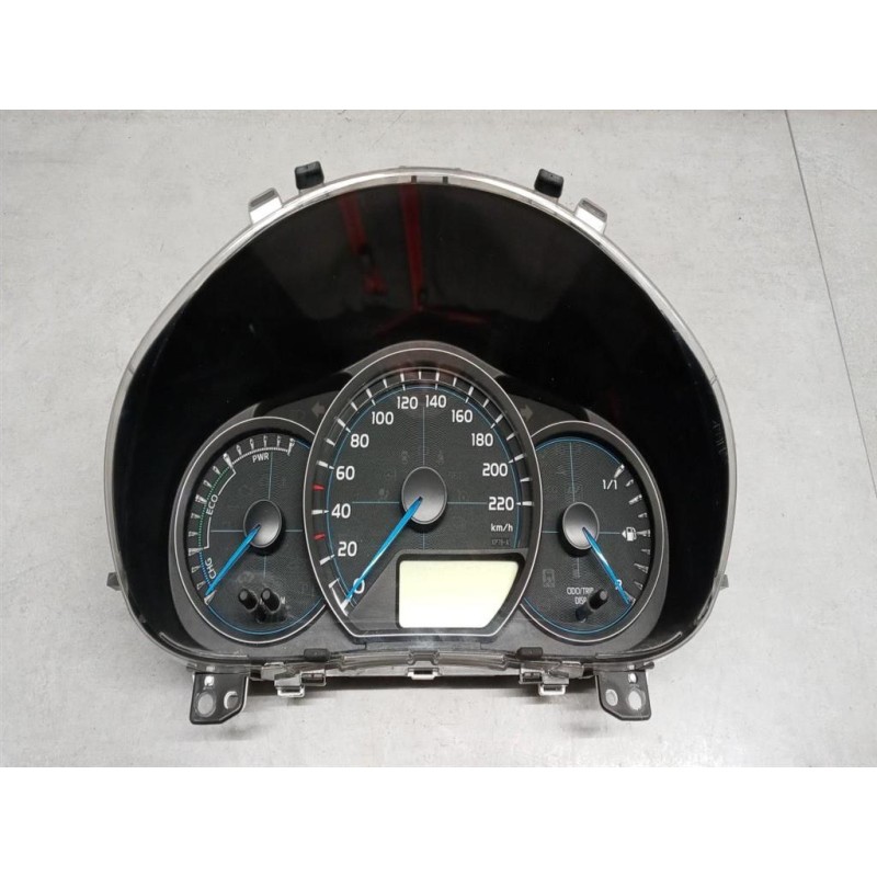 TOYOTA INSTRUMENT PANEL TOYOTA Yaris 2011>2014 used