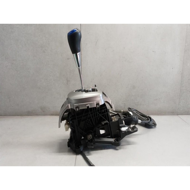 TOYOTA LEVER TOYOTA Yaris 2011>2014 used