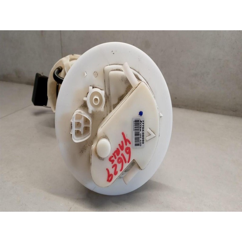 TOYOTA POMPA SERBATOIO TOYOTA Yaris 2011>2014 usato