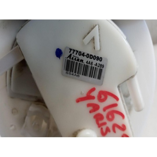 POMPA SERBATOIO TOYOTA Yaris 2011>2014 usato