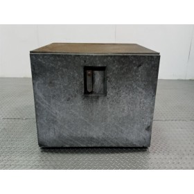 CASSA PORTA ATTREZZI . . used