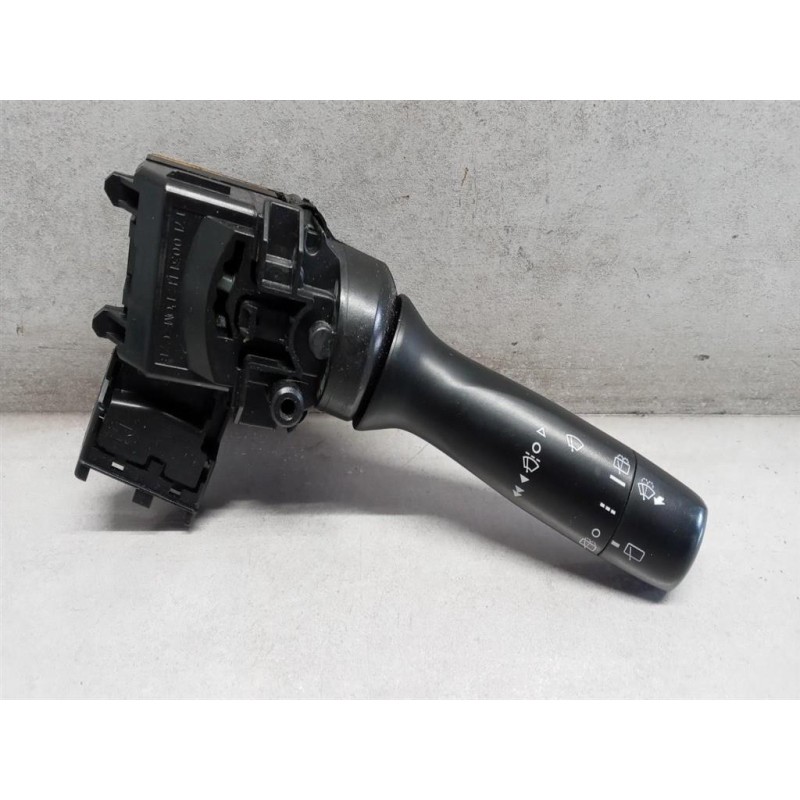 TOYOTA DEVIOTERGI TOYOTA Yaris 2011>2014 usato