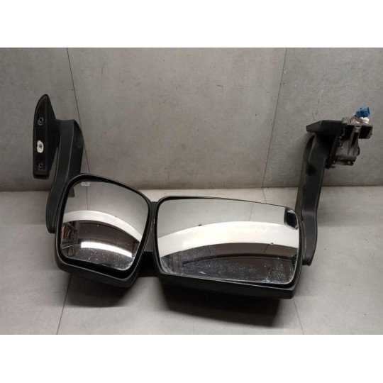 LEFT ELETRIC REAR-VIEW MIRROR  IVECO Stralis 2013> used