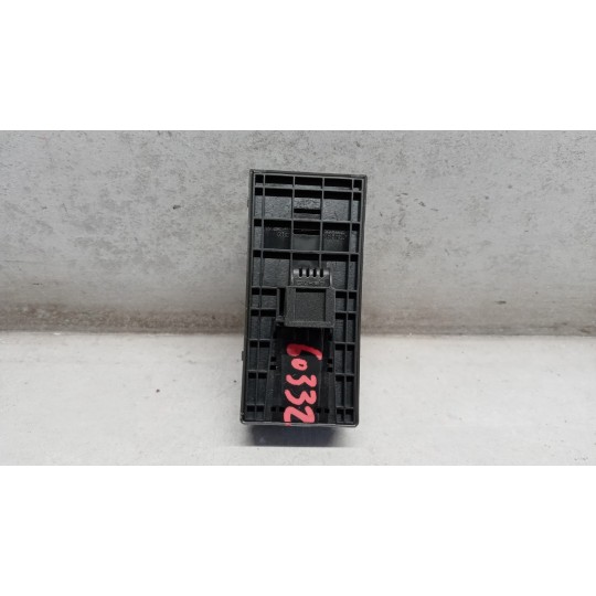 INTERRUTTORI E PULSANTI ALZAVETRI AUDI A5 Sportback 2009>2011 usato